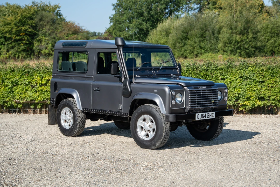 2004 Land Rover Defender 90 - Image 9 of 31