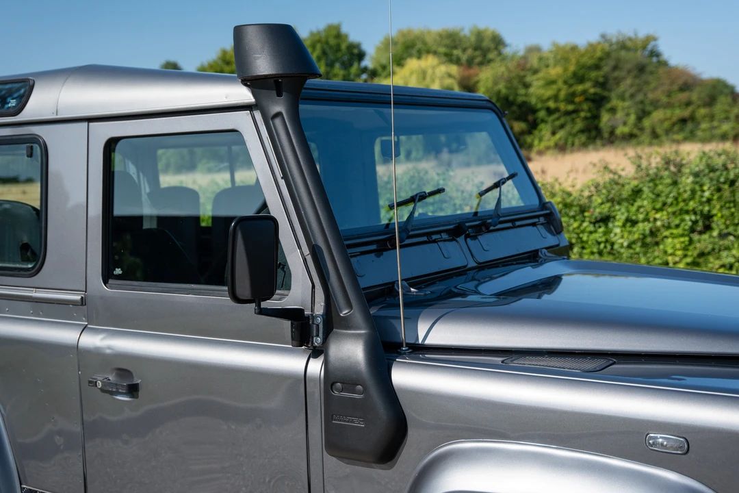 2004 Land Rover Defender 90 - Image 13 of 31