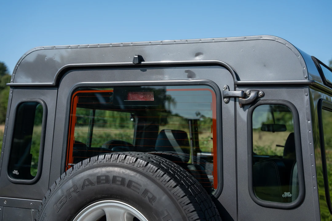 2004 Land Rover Defender 90 - Image 18 of 31