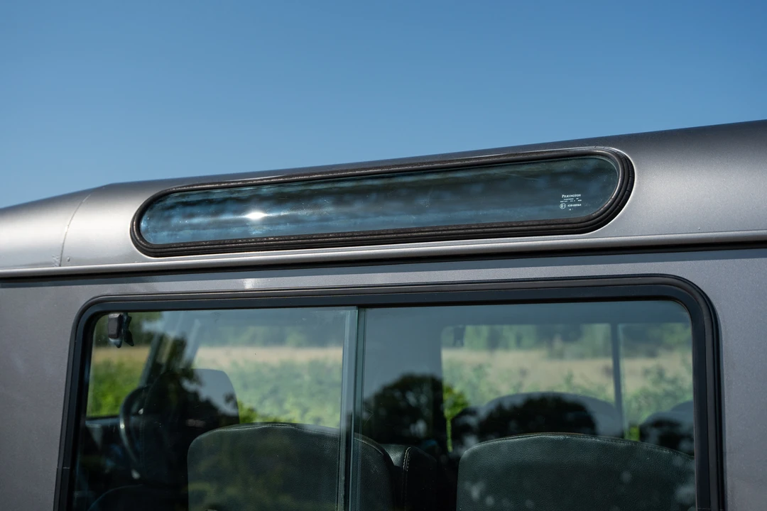 2004 Land Rover Defender 90 - Image 27 of 31