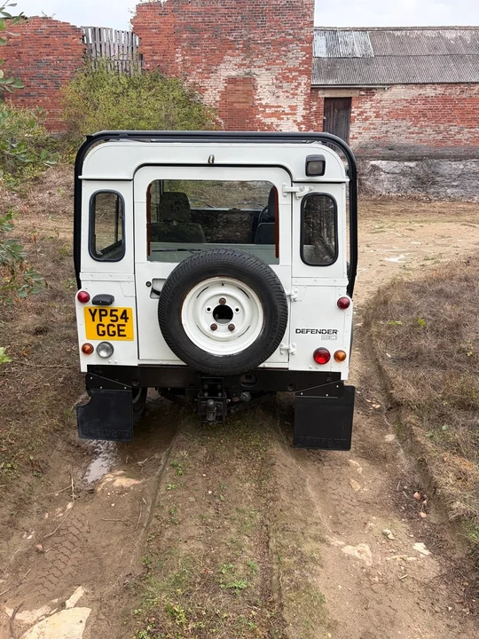 2004 Land Rover Defender 90 - Image 8 of 30