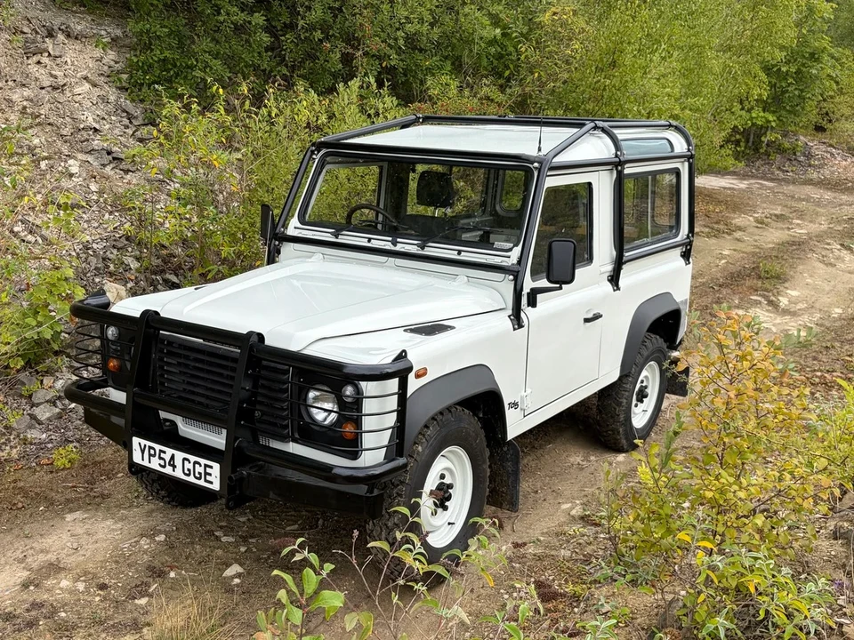 2004 Land Rover Defender 90 - Image 21 of 30