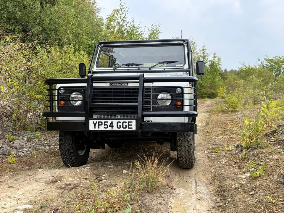 2004 Land Rover Defender 90 - Image 23 of 30