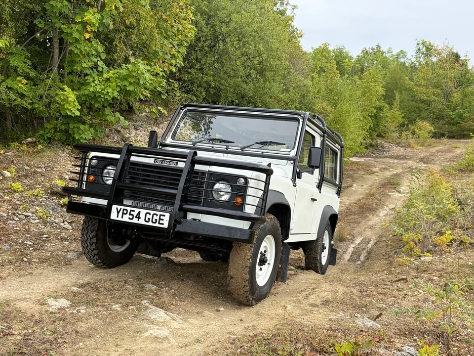2004 Land Rover Defender 90 - Image 27 of 30