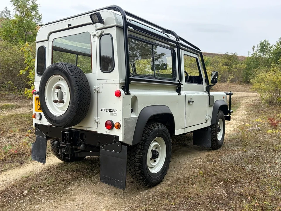 2004 Land Rover Defender 90 - Image 29 of 30