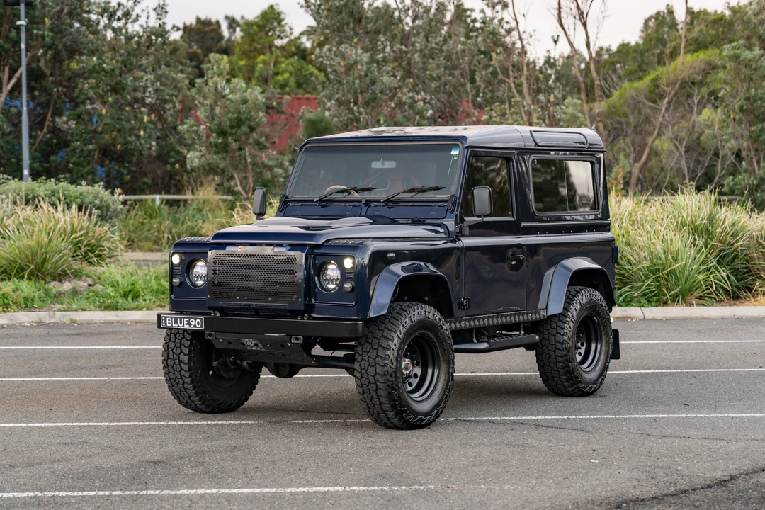 2004 Land Rover Defender 90 - Image 11 of 31