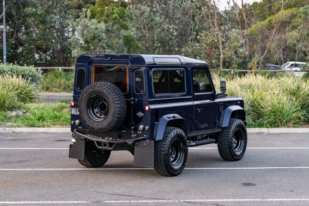 2004 Land Rover Defender 90 - Image 15 of 31