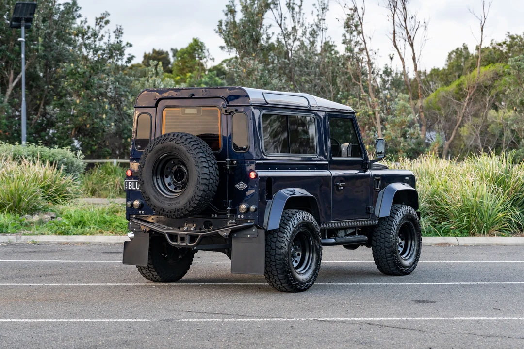 2004 Land Rover Defender 90 - Image 7 of 31
