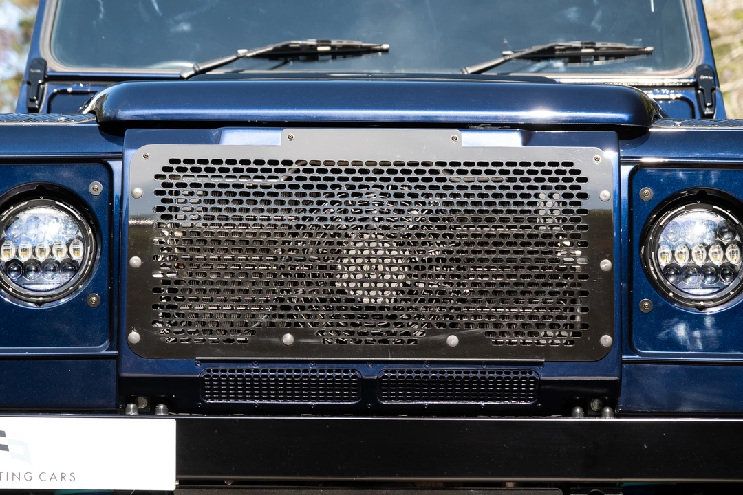 2004 Land Rover Defender 90 - Image 3 of 31