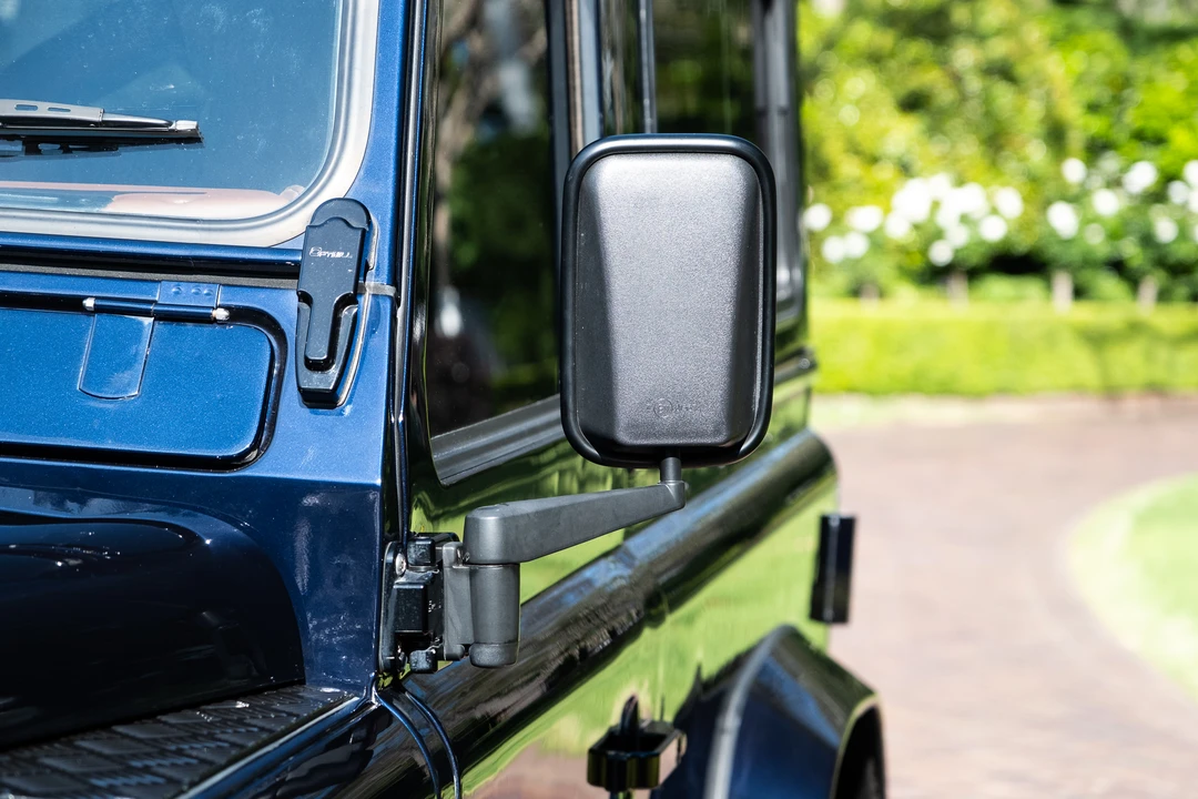 2004 Land Rover Defender 90 - Image 5 of 31