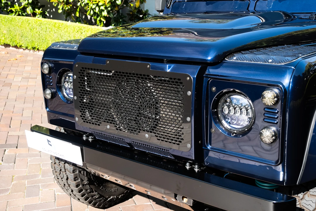 2004 Land Rover Defender 90 - Image 6 of 31