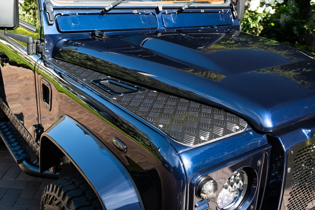 2004 Land Rover Defender 90 - Image 8 of 31