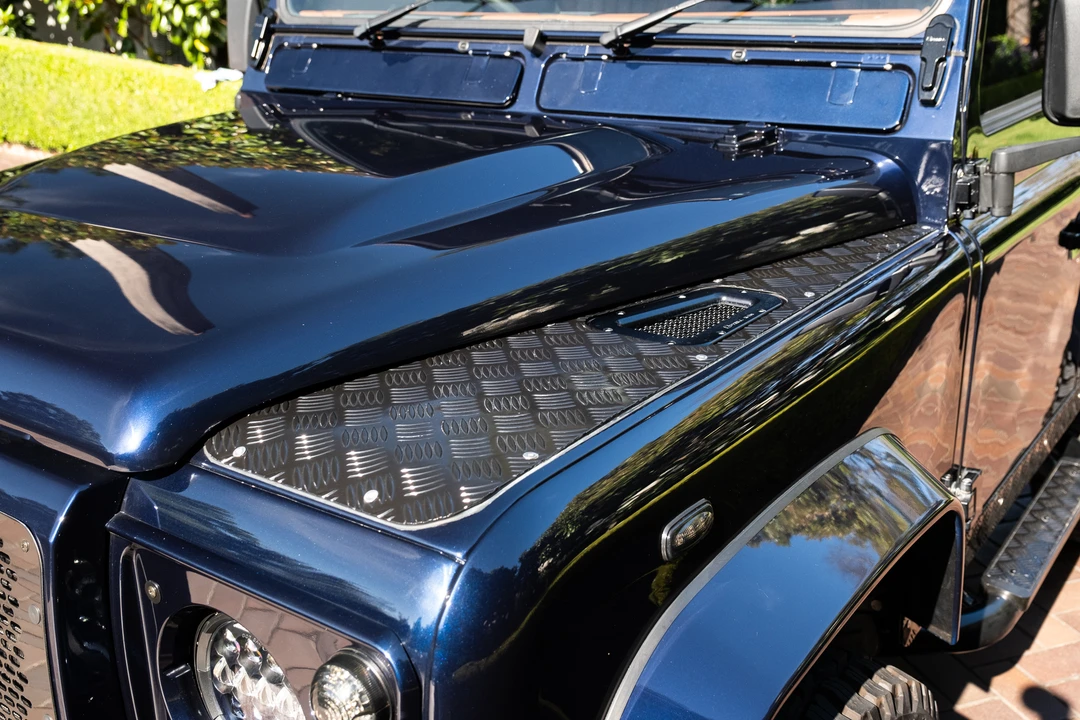 2004 Land Rover Defender 90 - Image 9 of 31