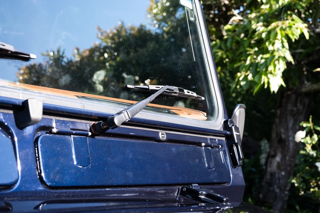 2004 Land Rover Defender 90 - Image 11 of 31