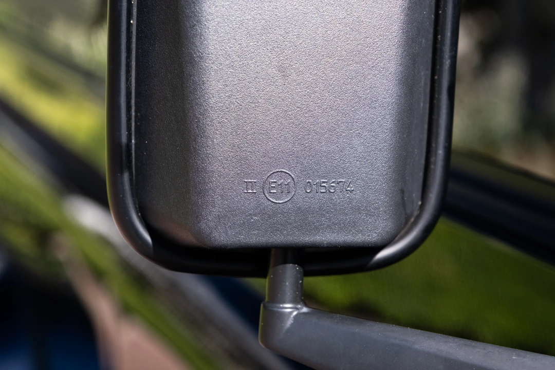 2004 Land Rover Defender 90 - Image 13 of 31