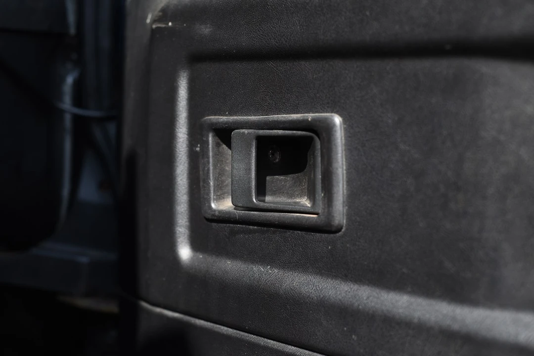 2004 Land Rover Defender 90 - Image 24 of 30