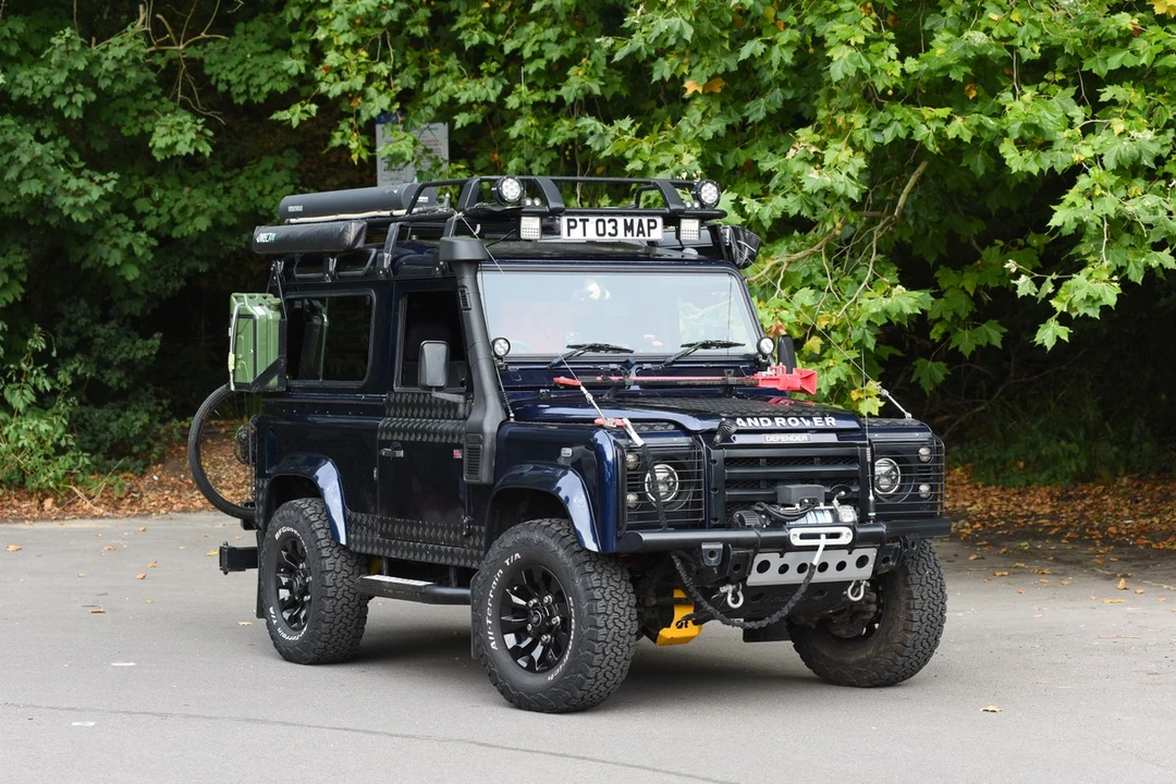 2004 Land Rover Defender 90 - Image 7 of 30