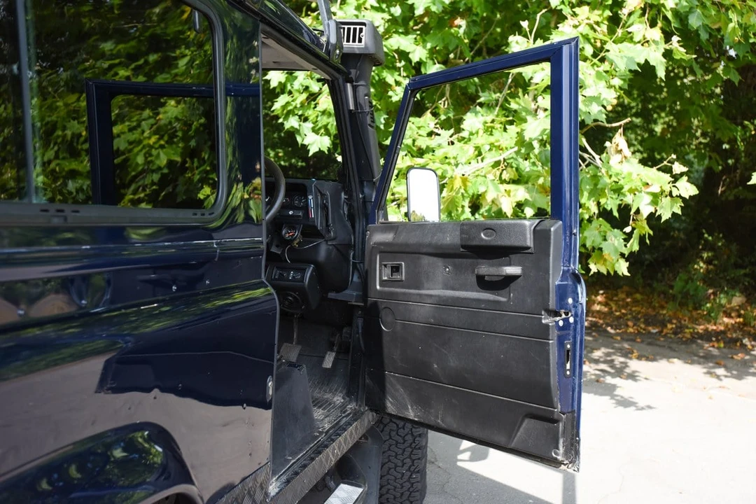 2004 Land Rover Defender 90 - Image 22 of 30