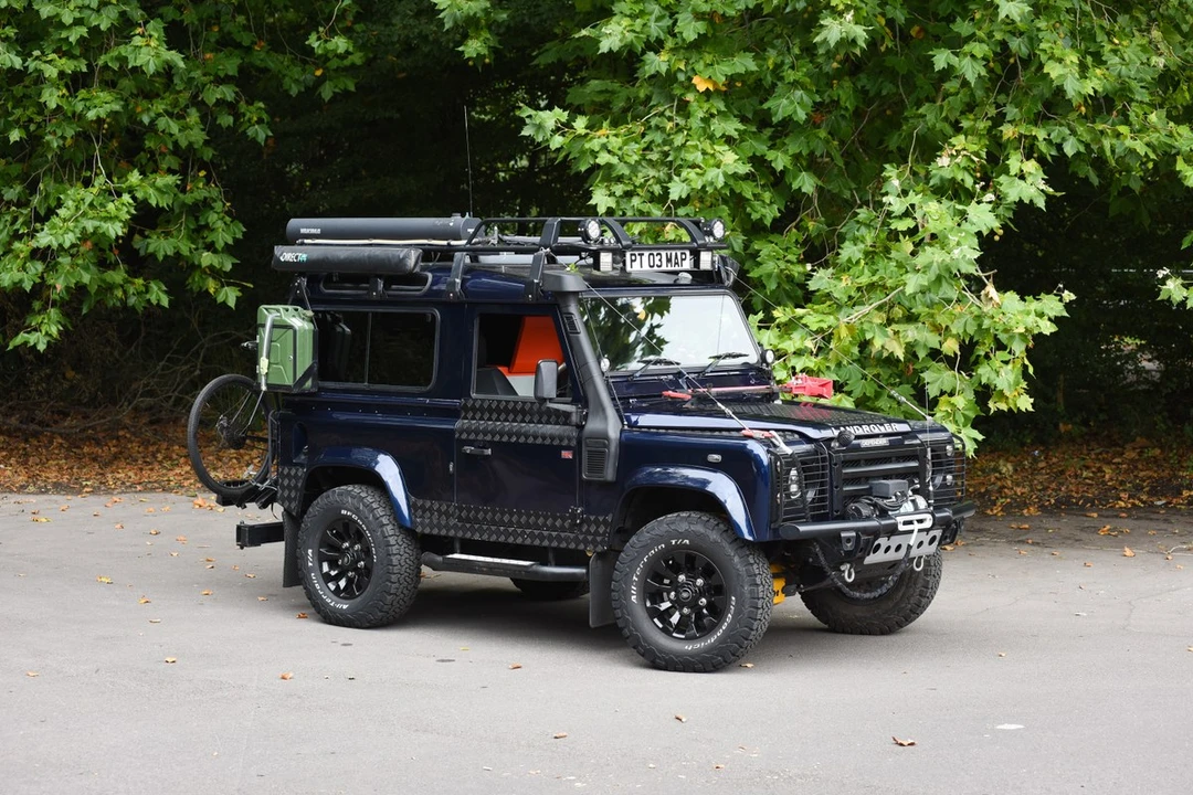 2004 Land Rover Defender 90 - Image 2 of 30