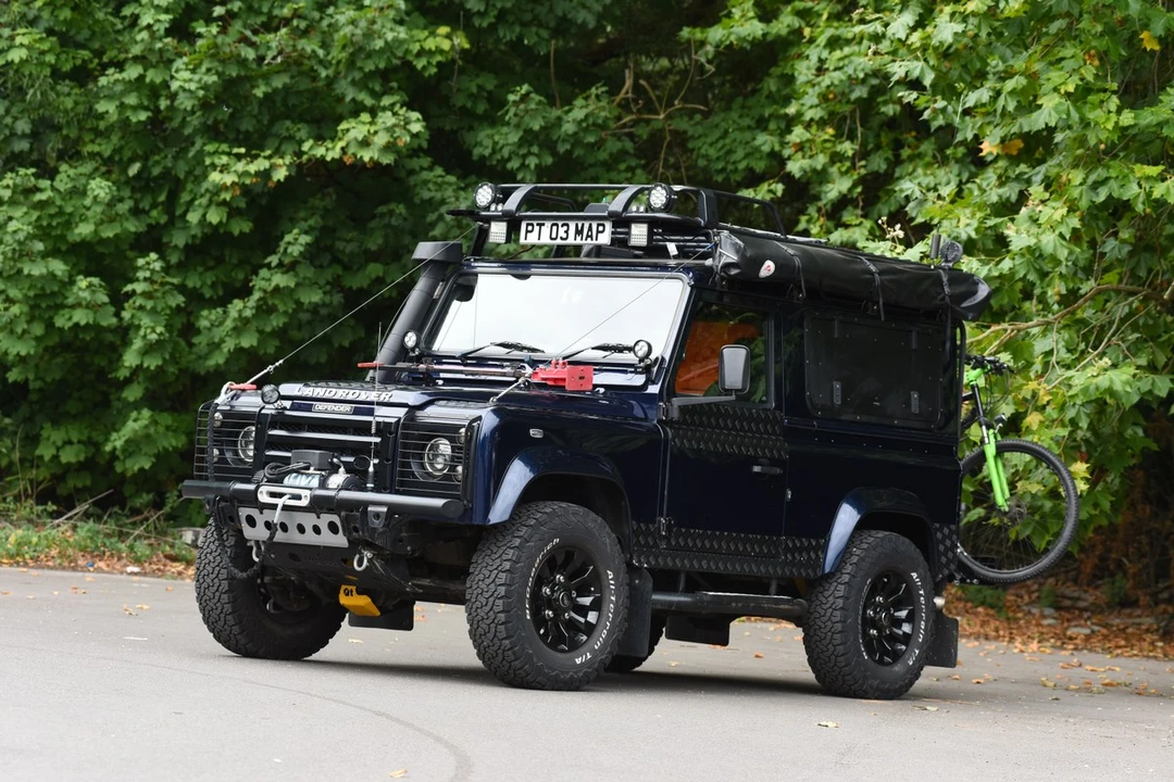 2004 Land Rover Defender 90 - Image 8 of 30