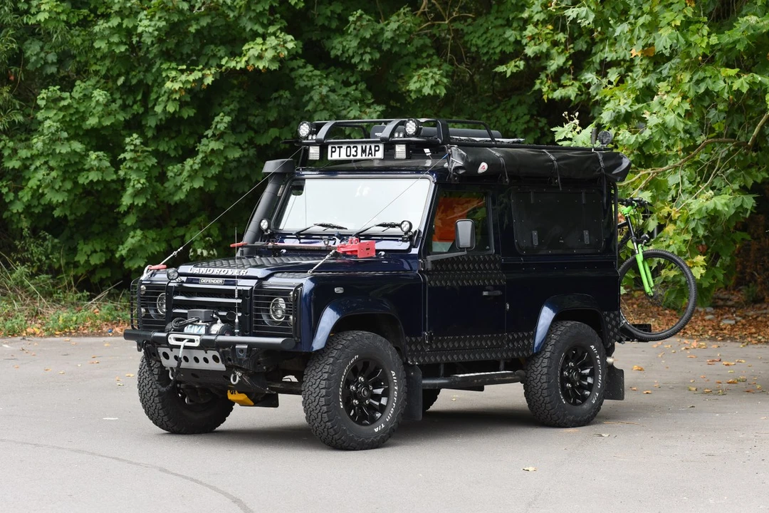2004 Land Rover Defender 90 - Image 3 of 30