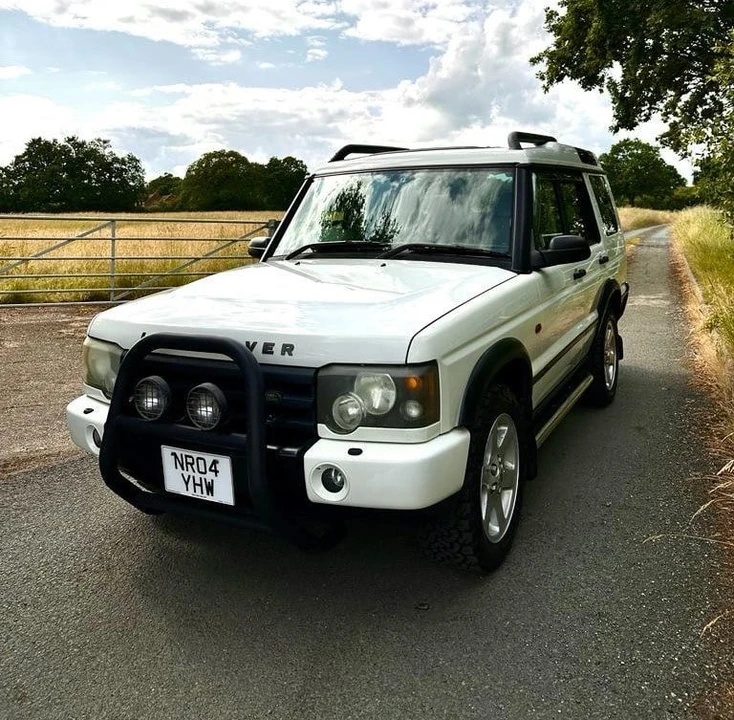 2004 Land Rover Discovery 2nd Gen - Image 2 of 30