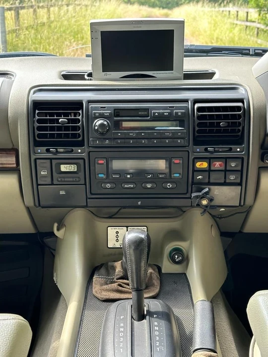 2004 Land Rover Discovery 2nd Gen - Image 26 of 30