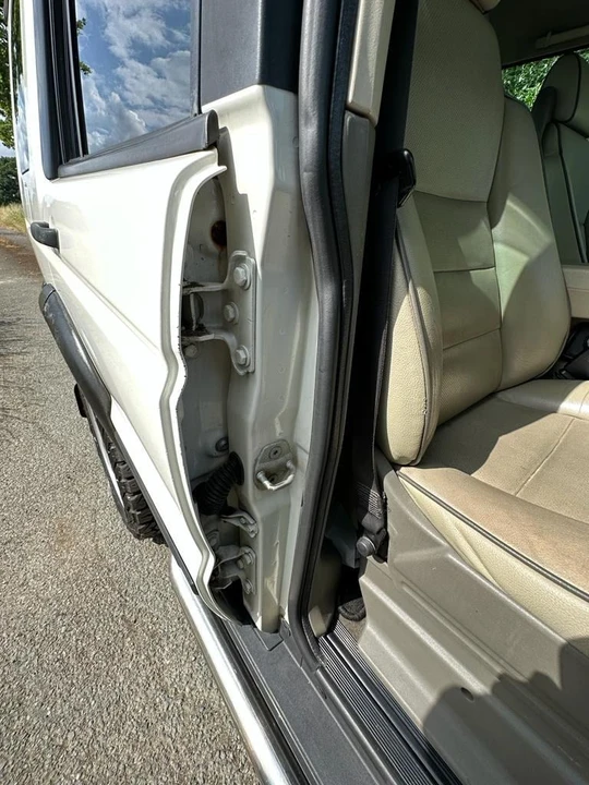2004 Land Rover Discovery 2nd Gen - Image 27 of 30