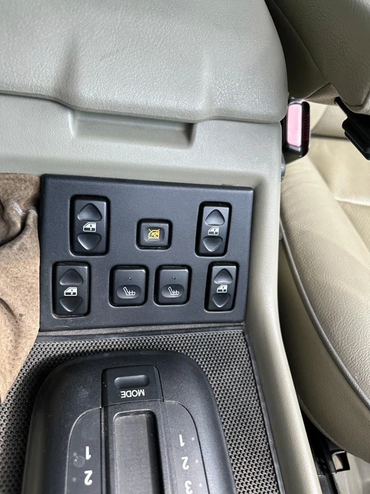 2004 Land Rover Discovery 2nd Gen - Image 25 of 30