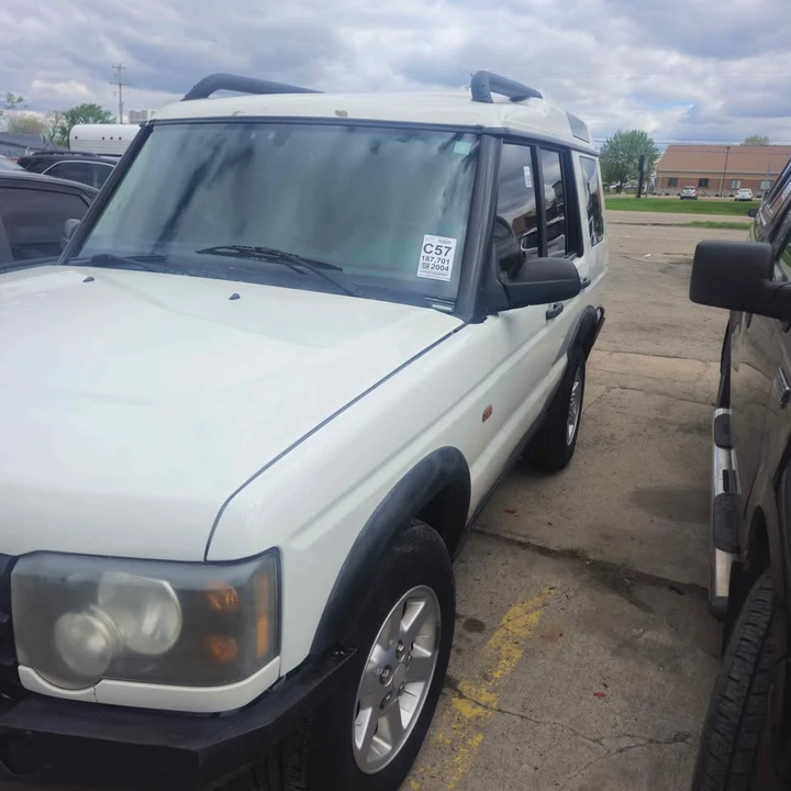 2004 Land Rover Discovery - Image 2 of 10