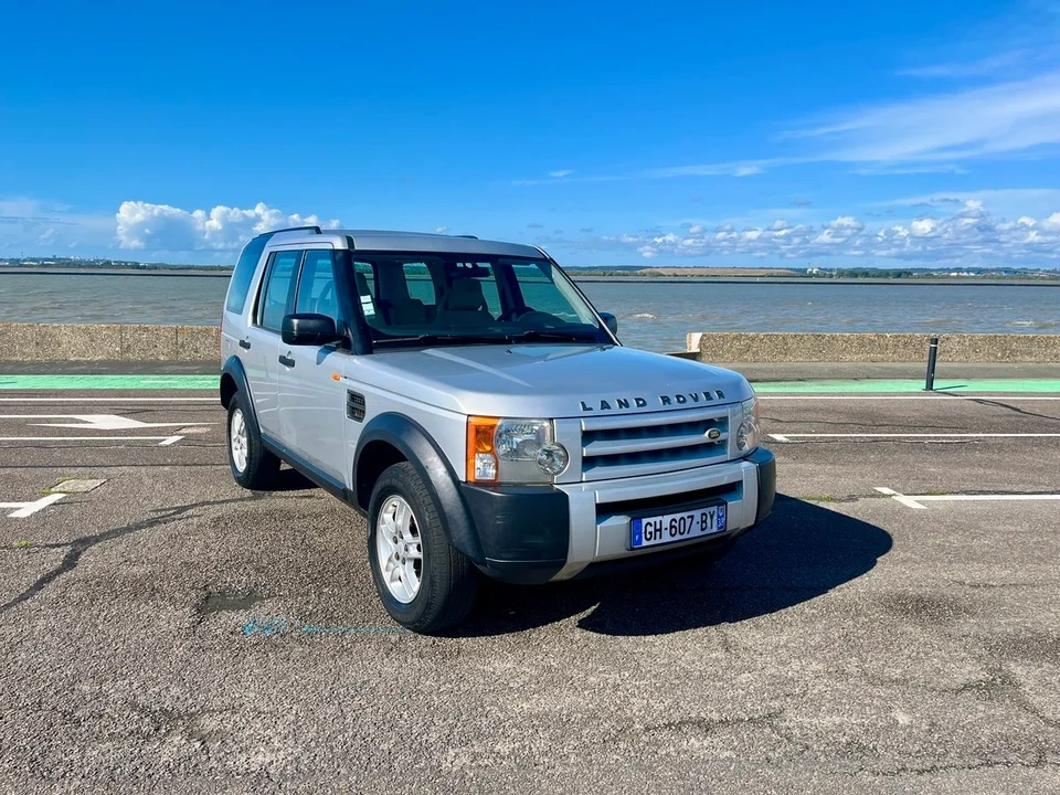2004 Land Rover Discovery 3rd Gen - Image 2 of 30