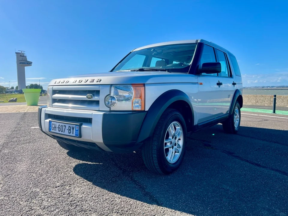 2004 Land Rover Discovery 3rd Gen - Image 5 of 30