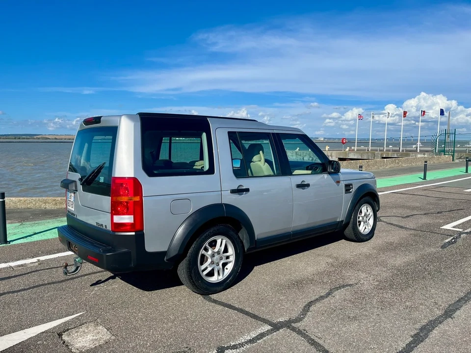 2004 Land Rover Discovery 3rd Gen - Image 8 of 30