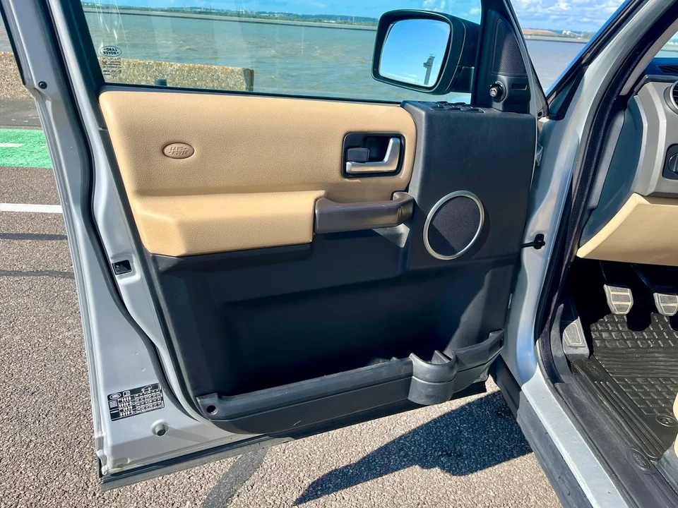 2004 Land Rover Discovery 3rd Gen - Image 22 of 30
