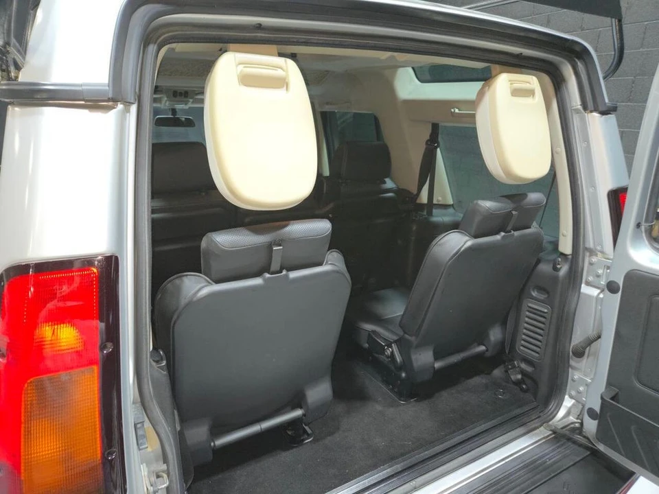 2004 Land Rover Discovery 2nd Gen - Image 9 of 12