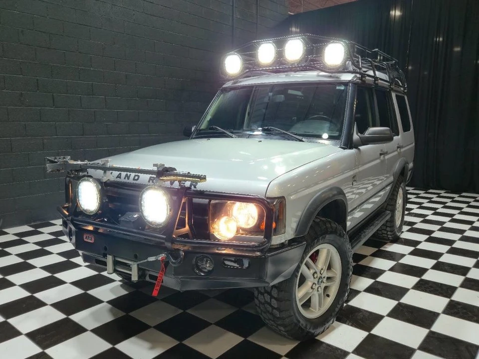 2004 Land Rover Discovery 2nd Gen - Image 2 of 12