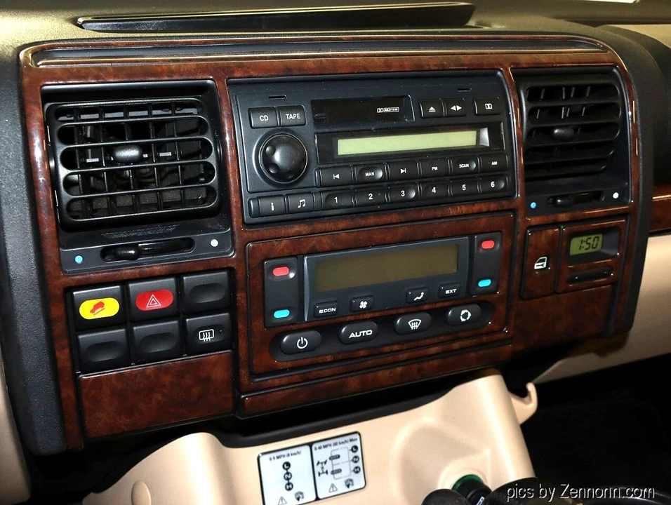 2004 Land Rover Discovery 2nd Gen - Image 18 of 21