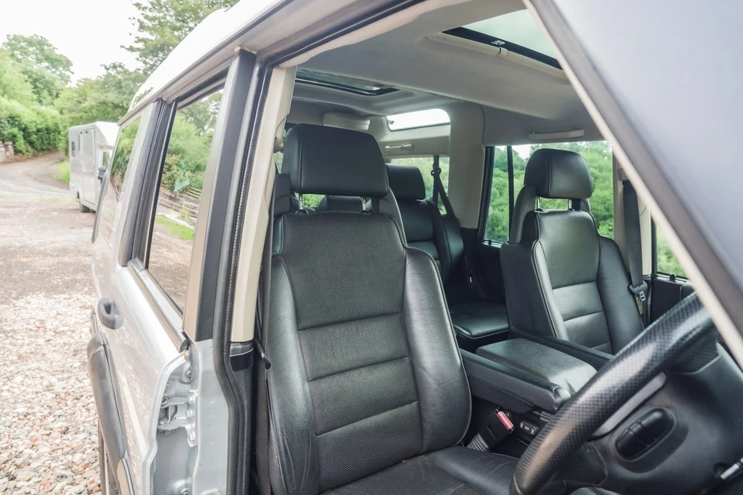 2004 Land Rover Discovery 2nd Gen - Image 25 of 30