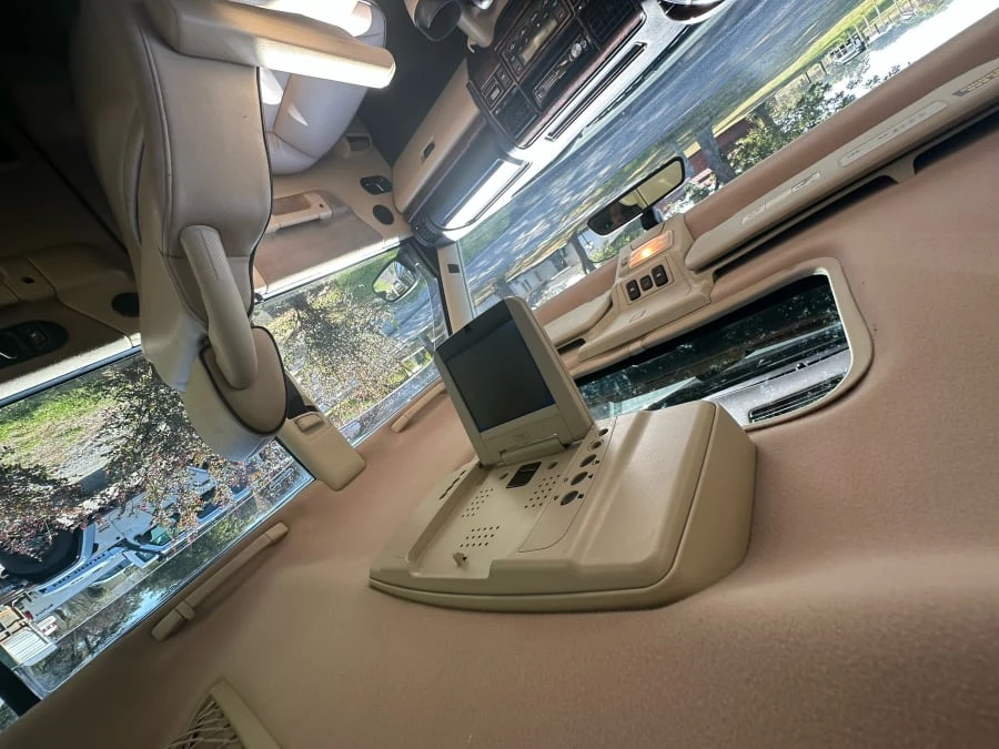 2004 Land Rover Discovery 2nd Gen - Image 11 of 15