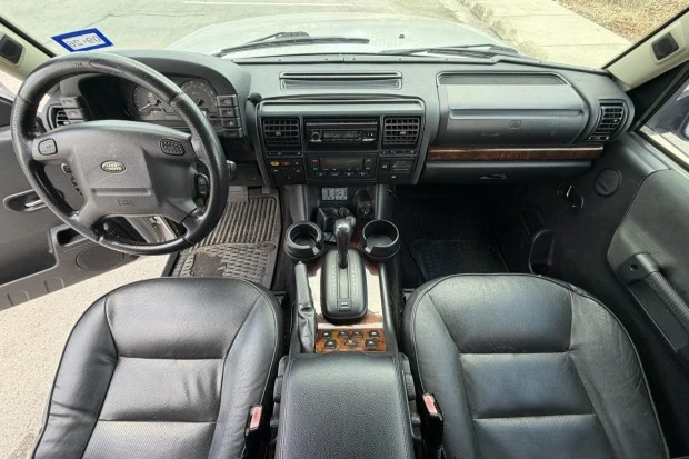 2004 Land Rover Discovery 2nd Gen - Image 5 of 7