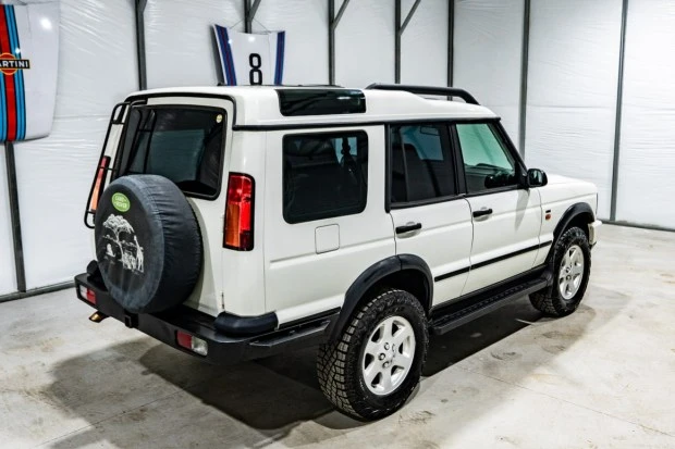 2004 Land Rover Discovery 2nd Gen - Image 2 of 7
