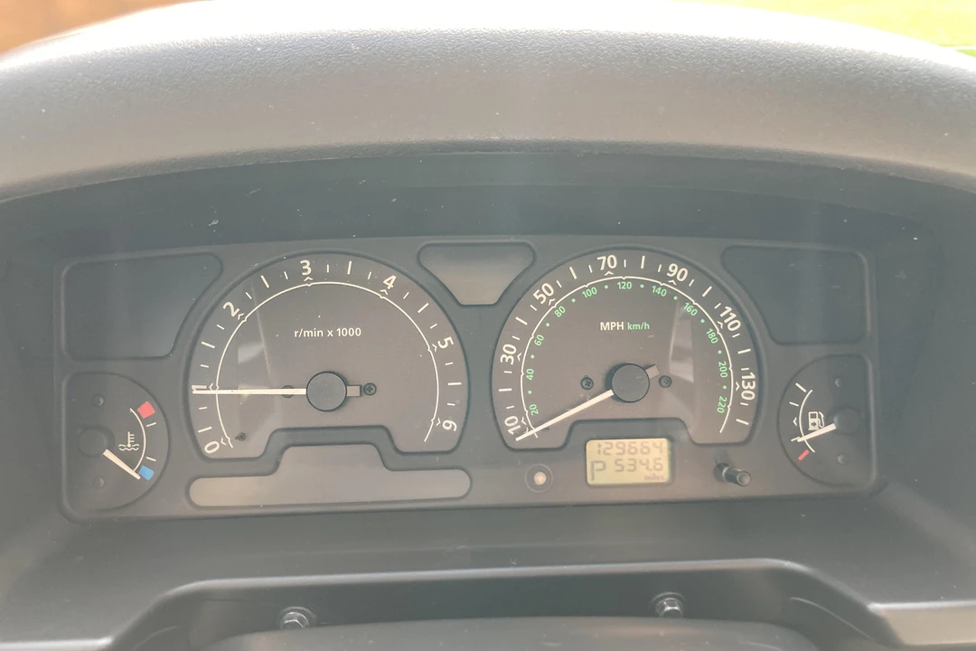 2004 Land Rover Discovery 2nd Gen - Image 19 of 22