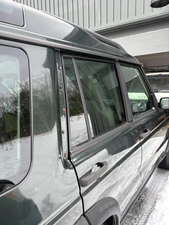 2004 Land Rover Discovery 2nd Gen - Image 19 of 31