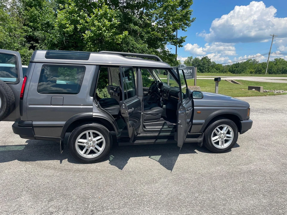 2004 Land Rover Discovery 2nd Gen - Image 15 of 31