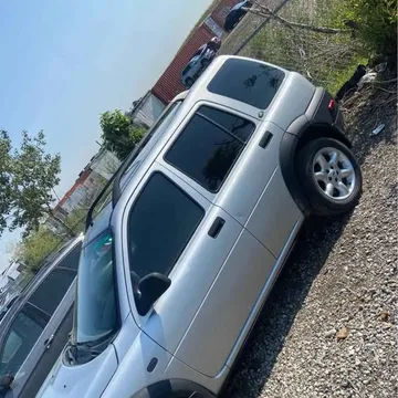 2004 Land Rover Discovery
