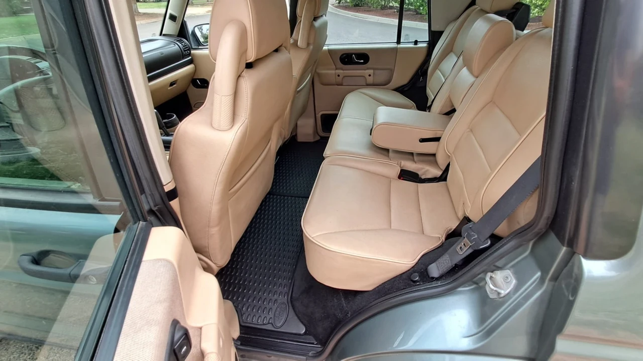 2004 Land Rover Discovery 2nd Gen - Image 15 of 21