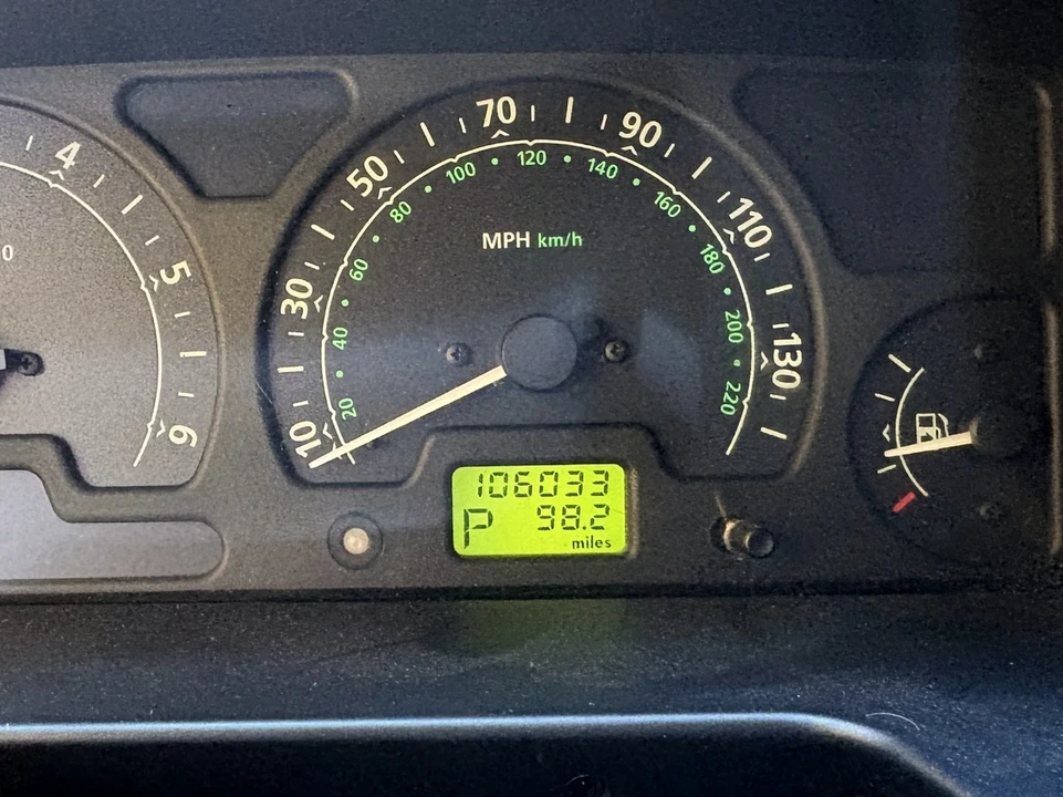 2004 Land Rover Discovery 2nd Gen - Image 19 of 21