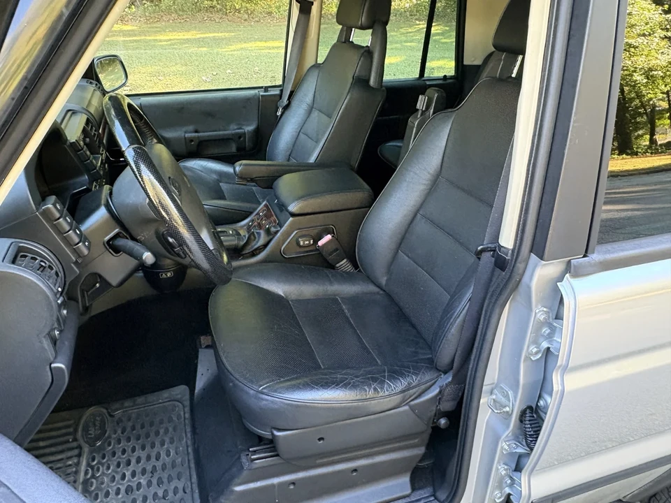 2004 Land Rover Discovery 2nd Gen - Image 16 of 21
