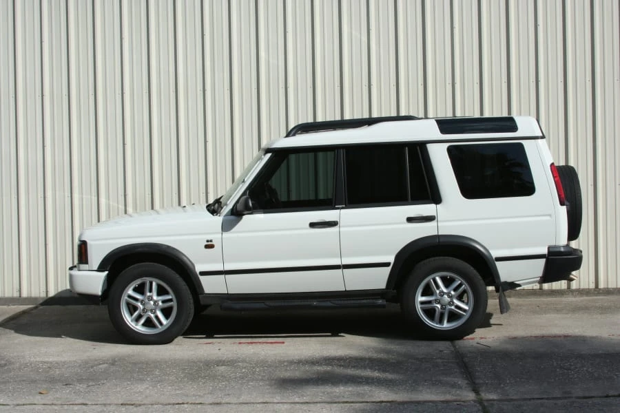 2004 Land Rover Discovery 2nd Gen - Image 2 of 9