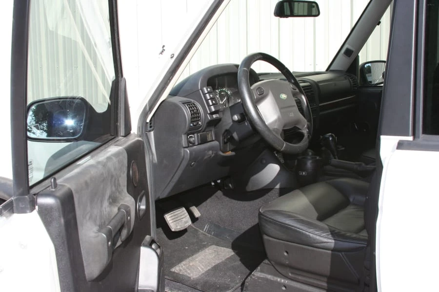 2004 Land Rover Discovery 2nd Gen - Image 4 of 9